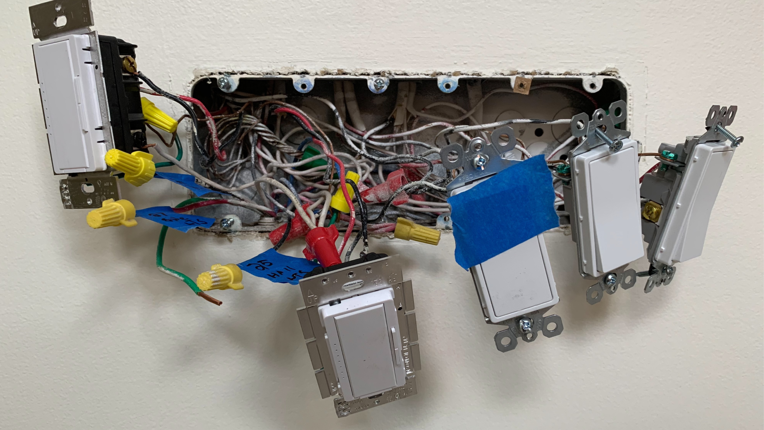 5 Clear Signs That Your Home Needs Professional Rewiring